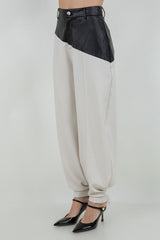 Pantalon asimetric leather