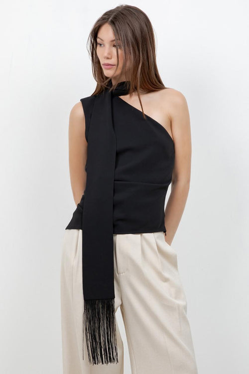 Blusa Noir Asimetrica