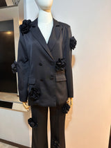 TRAJE FLORES NEGRO