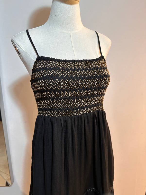 Vestido tirantes negro