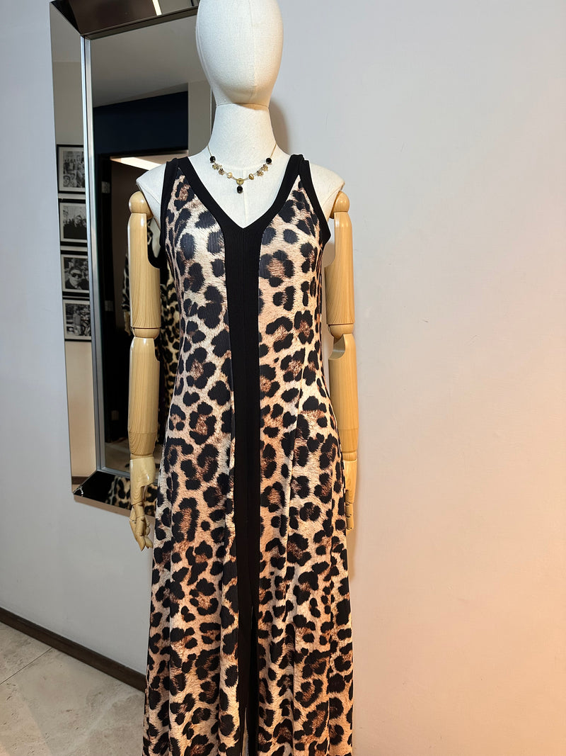 Vestido animal print cuello v